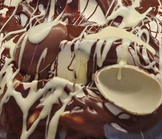 Helado artesanal de Kinder Bueno - Heladería Stinga Motril